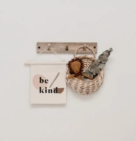 Be Kind Hang Sign